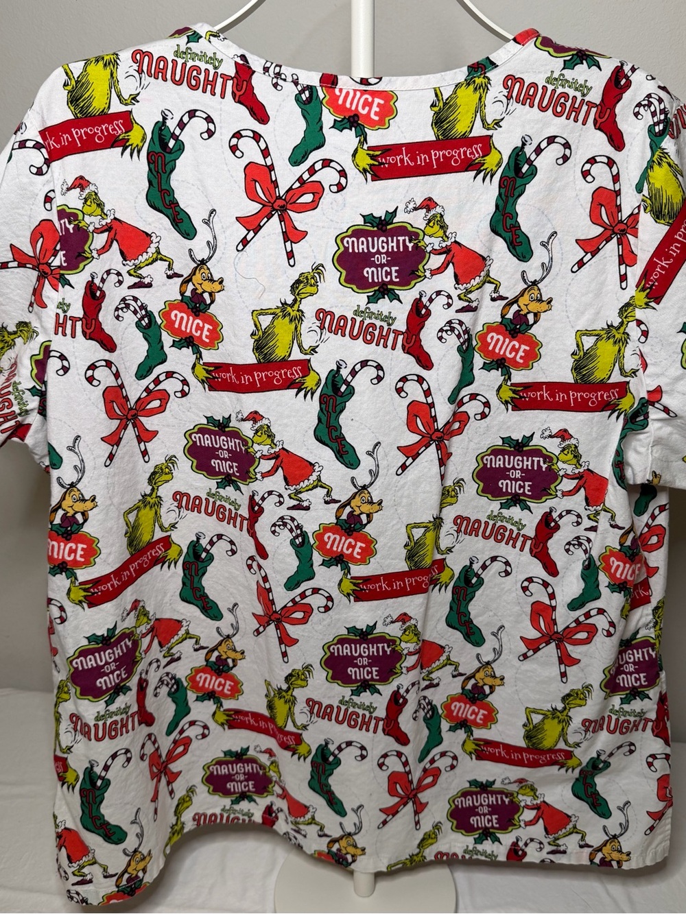 Dr. Seuss The Grinch White Short Sleeve Shirt Medical Scrub Top with Red Green - Picture 2 of 6